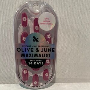 Maximalist Press-On Nails - Sparkle Floral